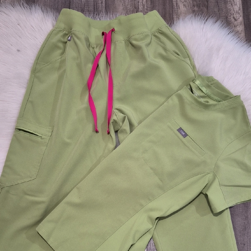 Figs Set  Lime Joggers with Pink Drawstring